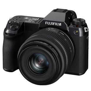 GFX 50S II mellanformat + GF 35-70mm f/4,5-5,6 WR 
