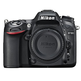 D7100 hus (begagnad)