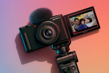 SonyZV1F_blogg.jpg