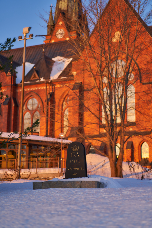 Samyang V-AF 75mm f1.8_14w.jpg