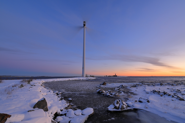 Canon EOS R3_21w.jpg