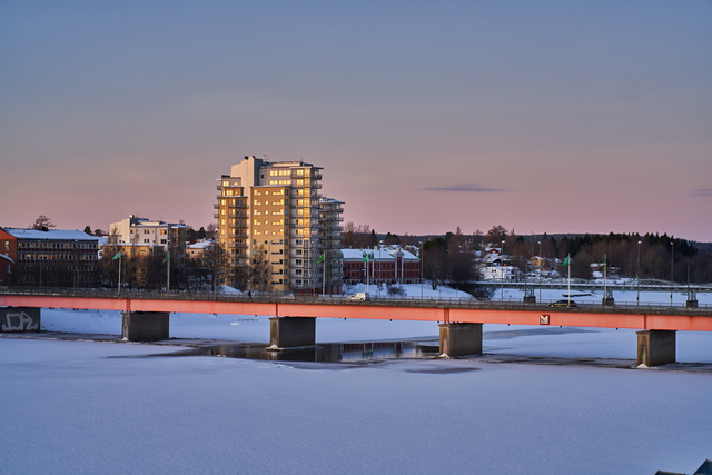 Samyang V-AF 75mm f1.8_7w.jpg