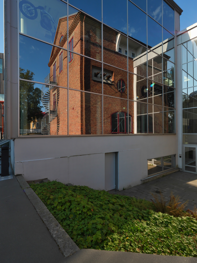 Panasonic GH5 II_15w.jpg