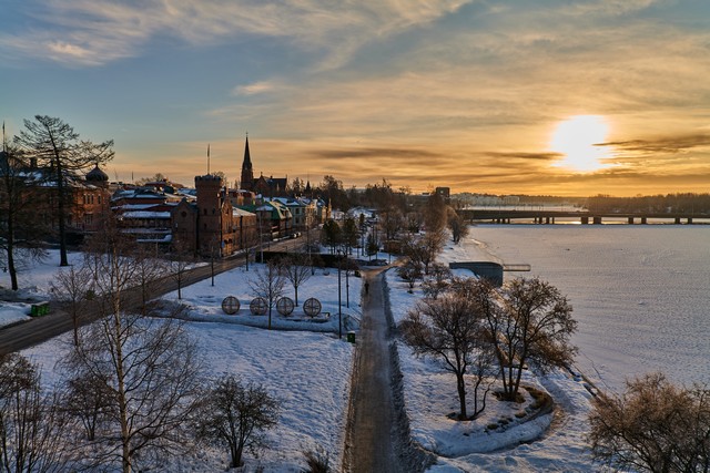 Panasonic S 14-28mm_28w.jpg