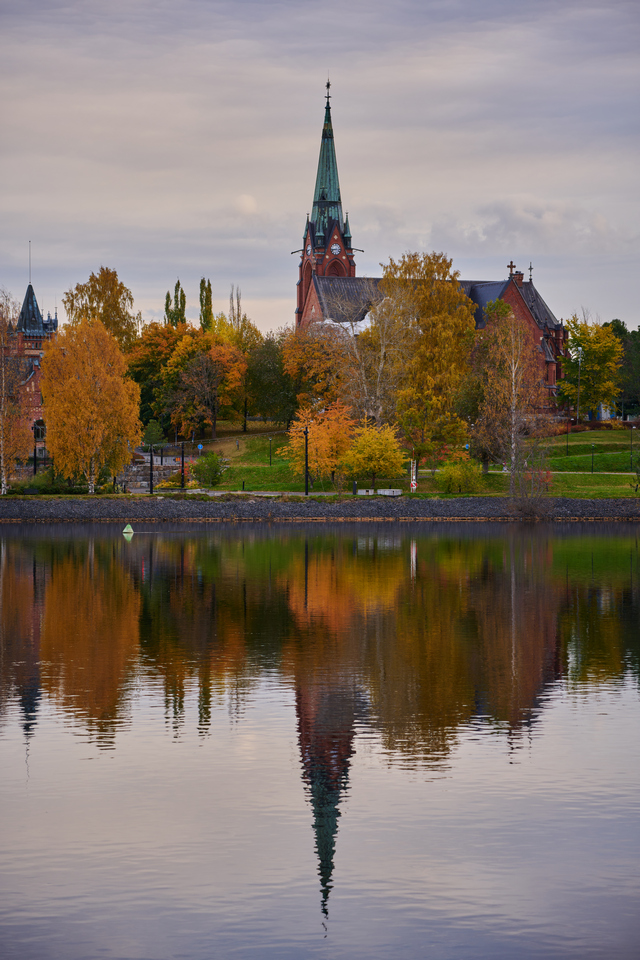 Tamron 70-300 Nikon Z_5w.jpg