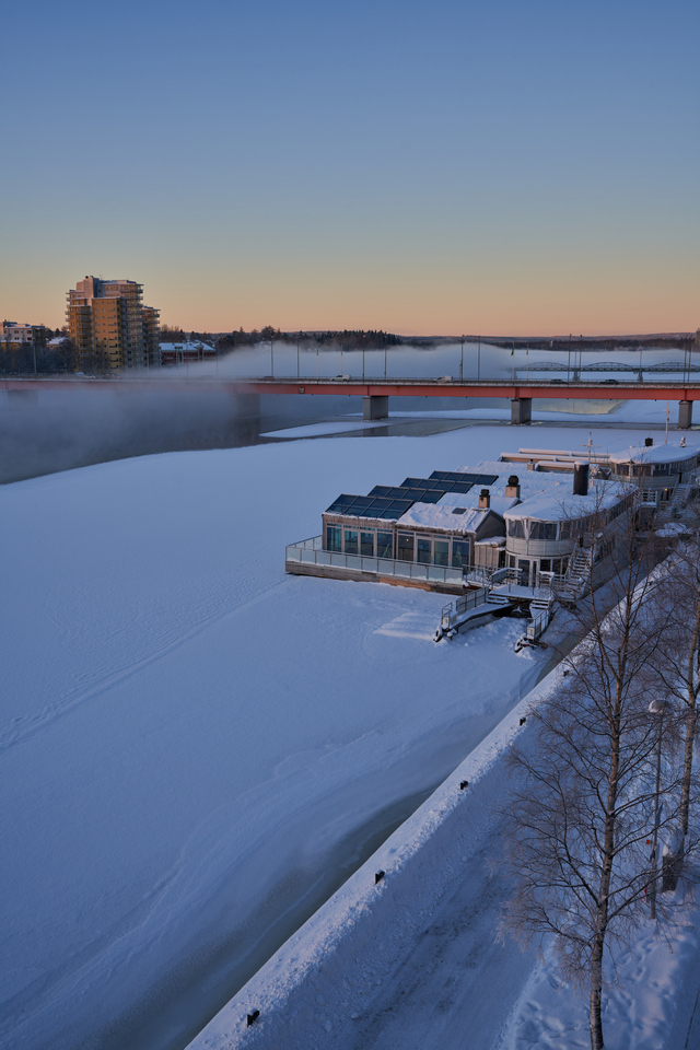 Tamron 20-40mm_16w.jpg