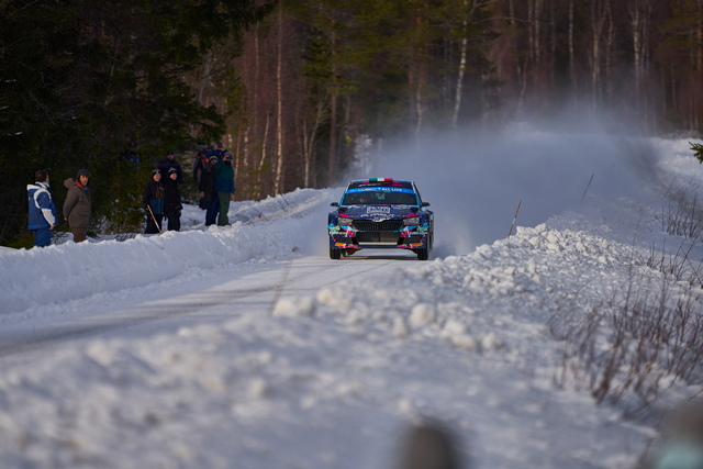 Sony FE 400mm f2.8_13w.jpg