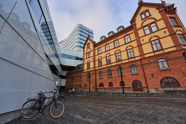 sigma_14 24 2.8_sony_3w.jpg