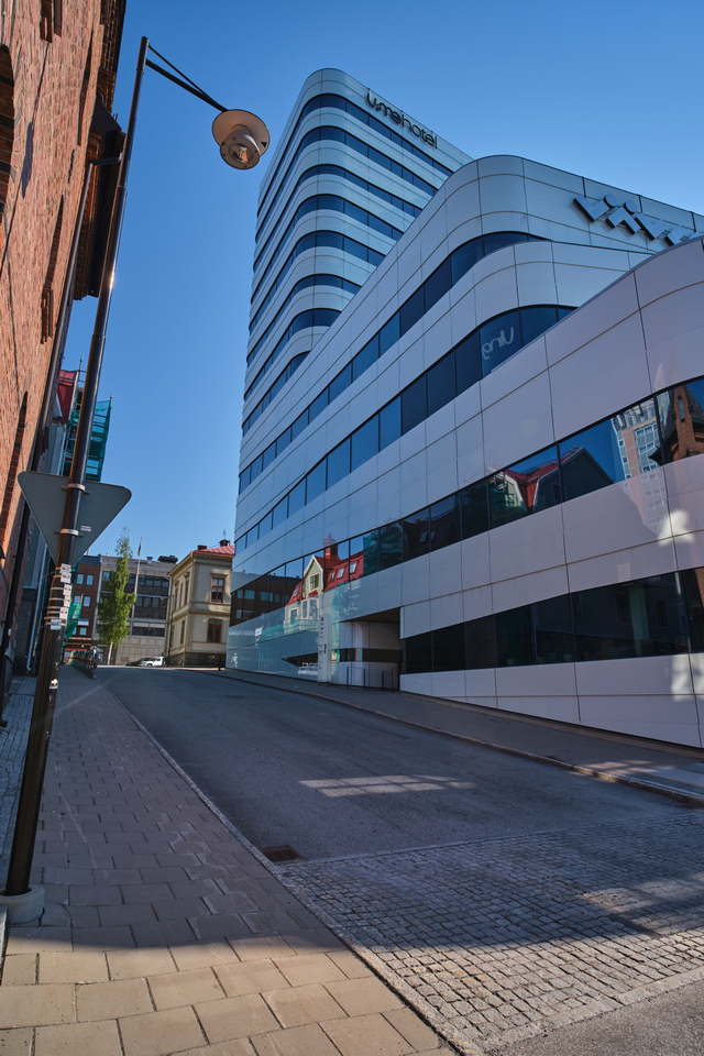 Viltrox 13mm f1.4_9w.jpg