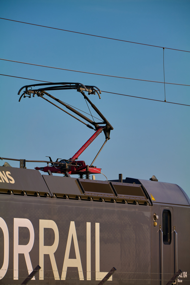 Panasonic S 70_300mm_8w.jpg