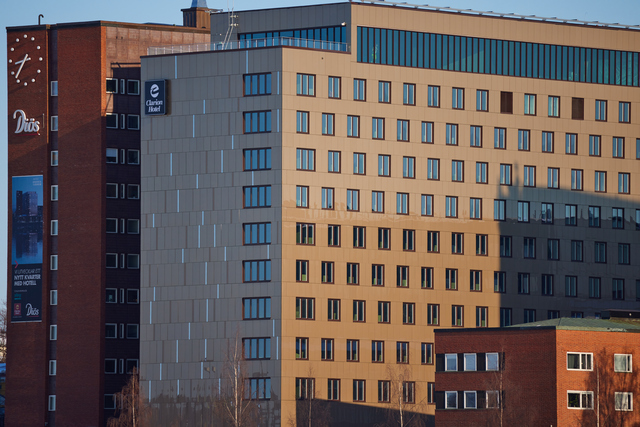 Canon RF 100-400mm_13w.jpg