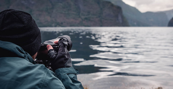 Vallerret_Milford Fleece and shell (22MFD-BK)_Lifestyle_2.jpg