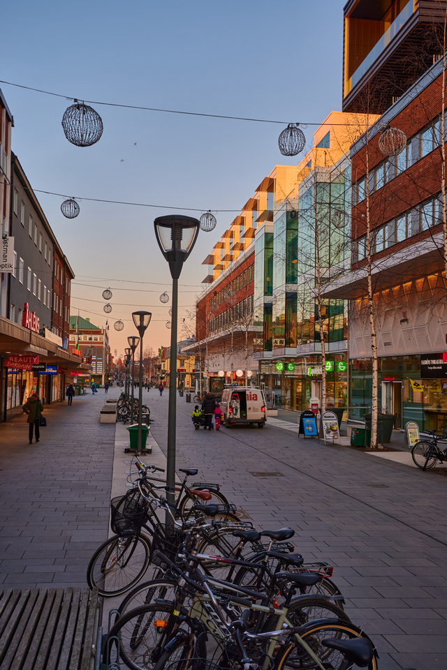 nikon z 16_50 dx_19w.jpg