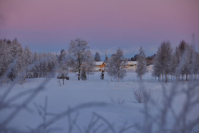 Canon RF 135 f1.8_6w.jpg