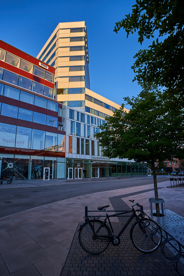 Tamron 11-20mm_17w.jpg