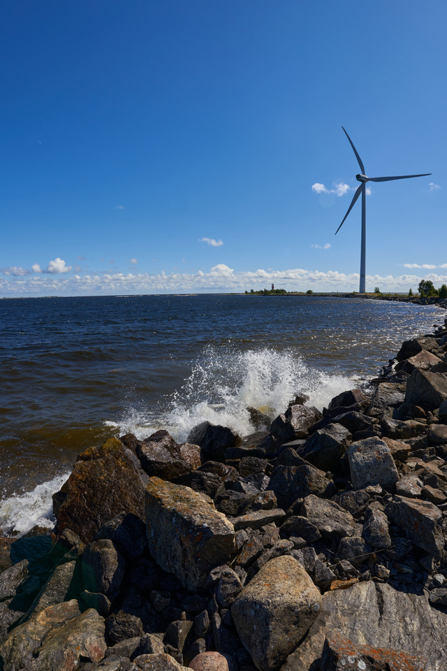 Sony 11mm f1.8_3w.jpg