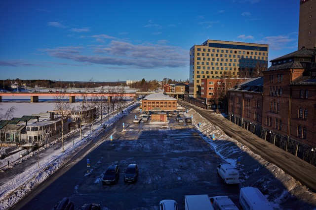 Nikon Z 26mm f2.8_13w.jpg