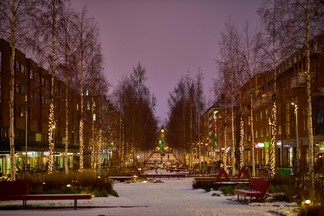 Canon RF 85_1,2 L USM DS_23w.jpg