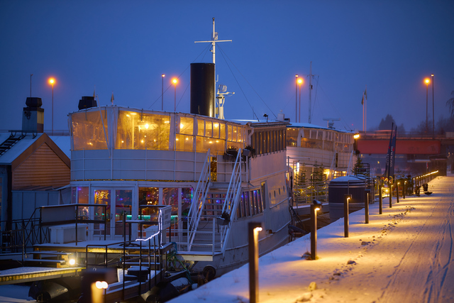 Canon RF 85_1,2 L USM DS_27w.jpg