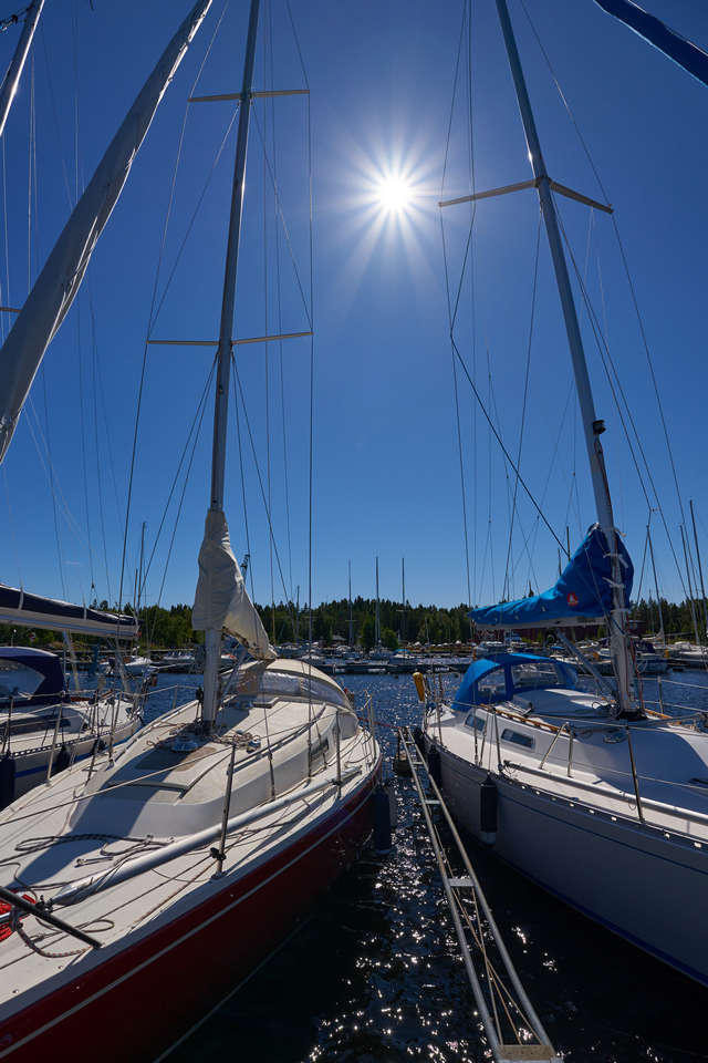 Sony 11mm f1.8_1w.jpg