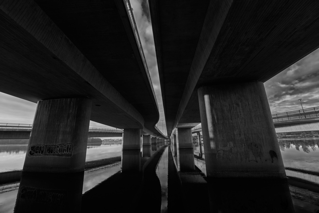 sigma_14 24 2.8_sony_16w.jpg