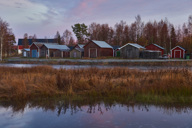 Tamron 18-300 Sony E_14w.jpg