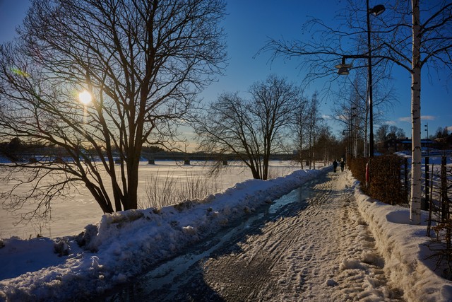 Nikon Z 26mm f2.8_16w.jpg