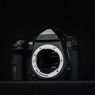 K-3 III hus, Jet Black - limited edition