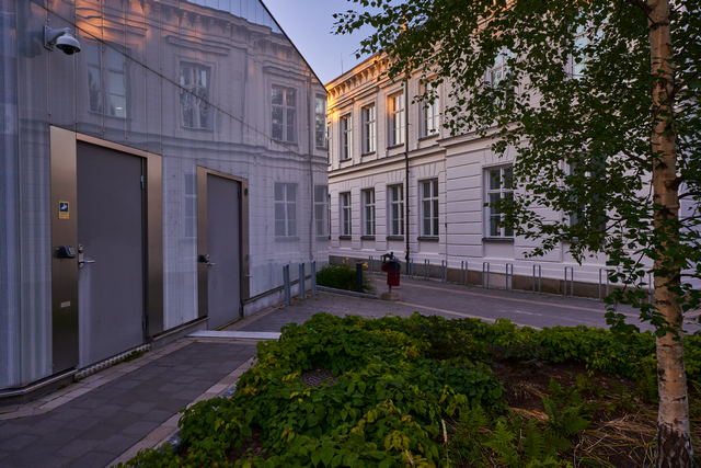 Tamron 11-20mm_14w.jpg