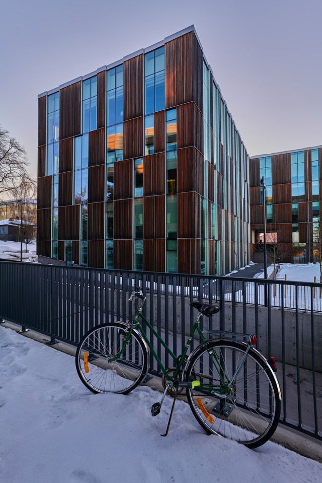 Panasonic 18mm f1.8_12w.jpg