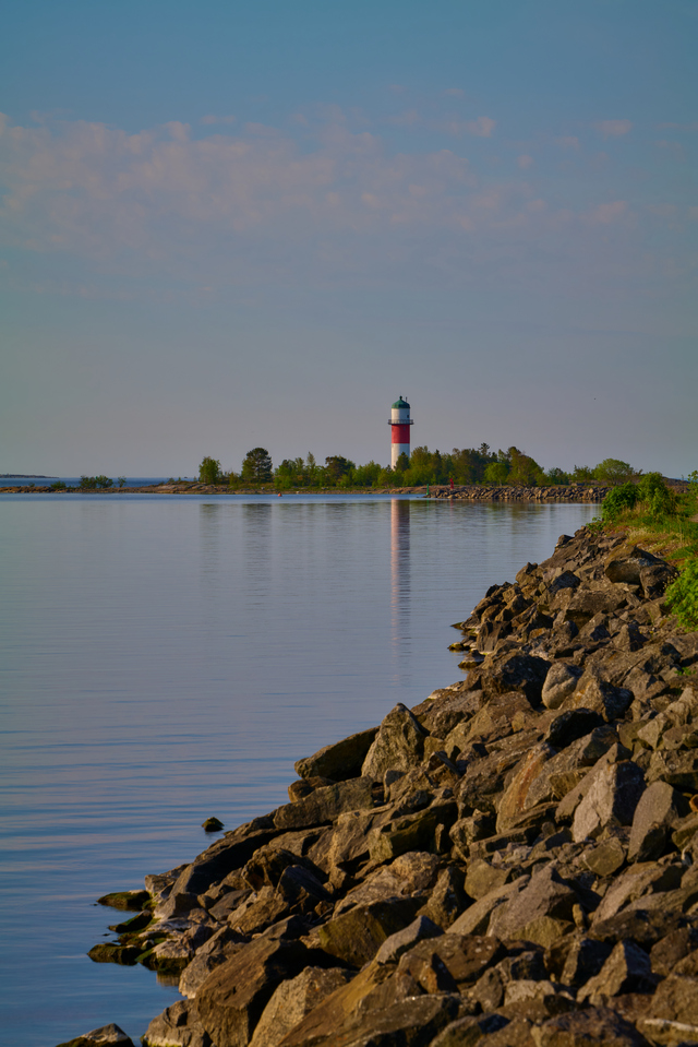 Panasonic S 70_300mm_6w.jpg