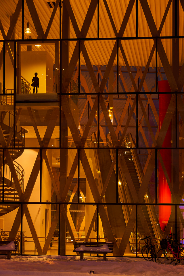 Tamron 17-70mm_18w.jpg