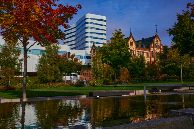 Viltrox 35mm f1.8_15w.jpg