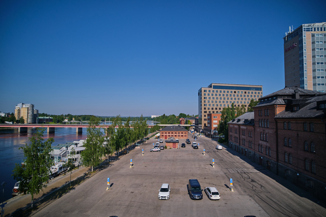 Viltrox 13mm f1.4_1w.jpg