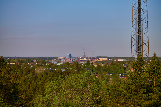 Panasonic S 70_300mm_1w.jpg