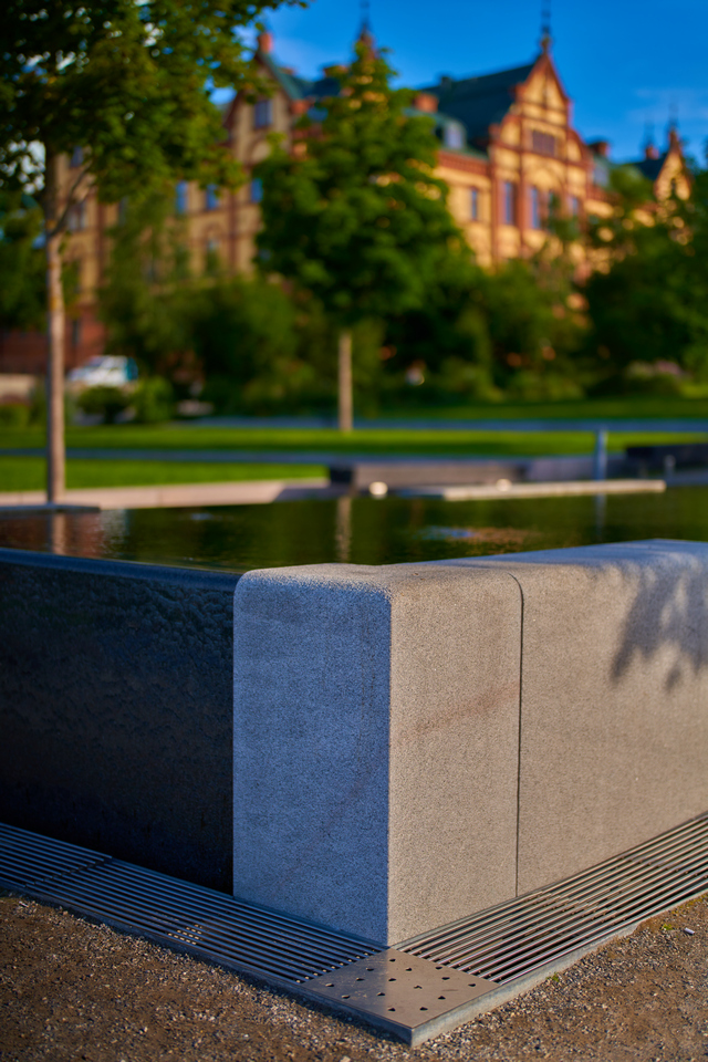 Sony 50mm f1.2_13w.jpg