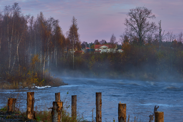 Tamron 18-300 Sony E_15w.jpg