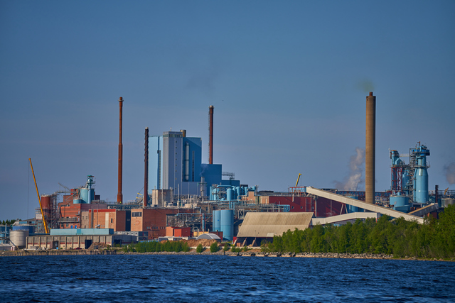 Tamron 150-300_25w.jpg