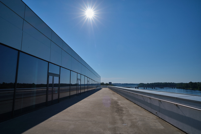 Viltrox 13mm f1.4_5w.jpg