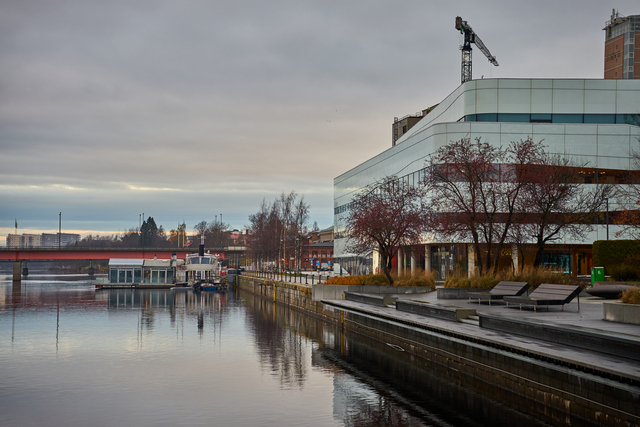 Sigma 18-50 f2.8 Sony_12w.jpg