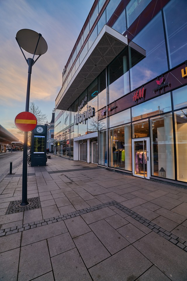 Panasonic S 14-28mm_13w.jpg