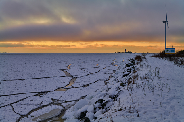 Panaosonic S 35mm f1.8_16w.jpg