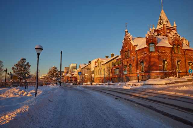 Canon RF 15-30_18w.jpg