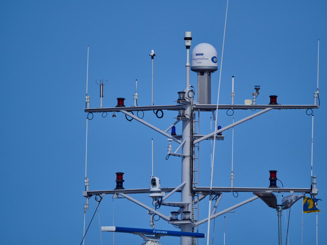 Olympus 150-400mm_4w.jpg