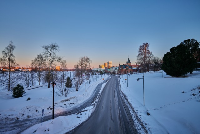 Panasonic 18mm f1.8_8w.jpg