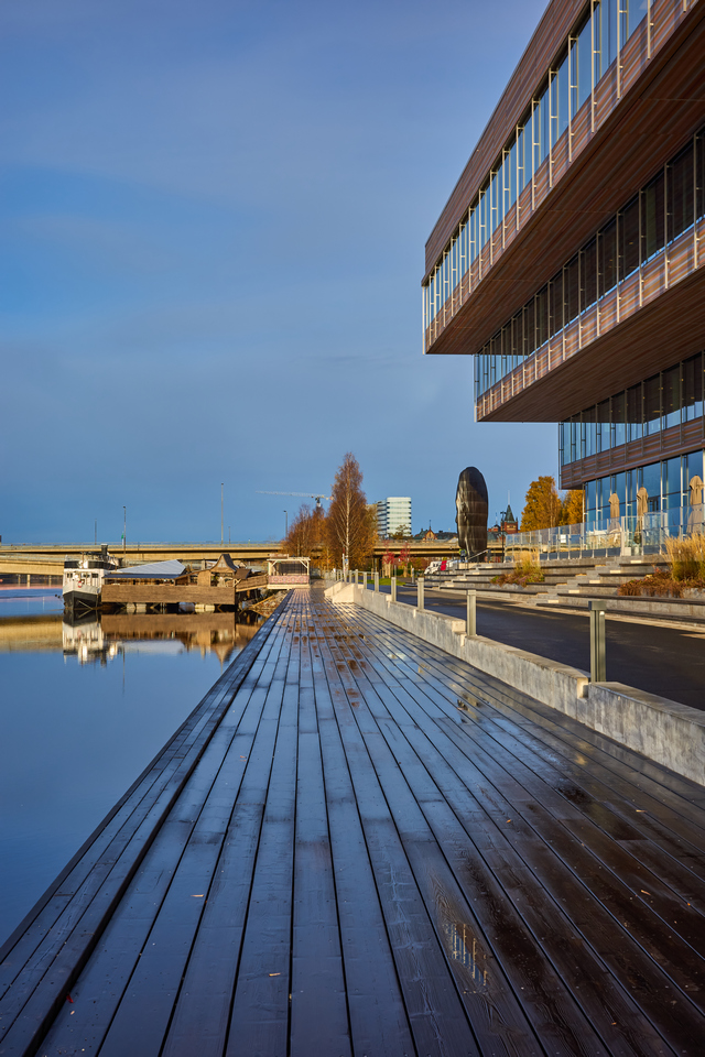 Ricoh GR IIIx_25w.jpg