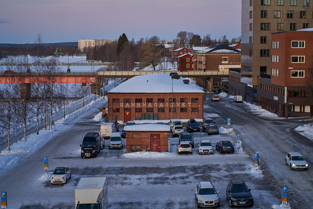 Samyang V-AF 75mm f1.8_4w.jpg