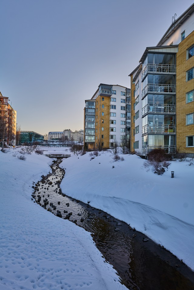 Panasonic 18mm f1.8_20w.jpg