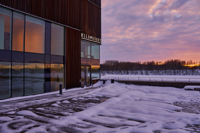 Tamron 17-70mm_3w.jpg