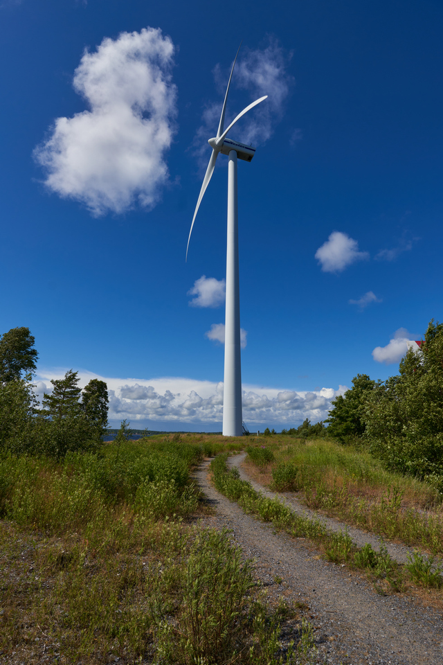 Sony 11mm f1.8_4w.jpg